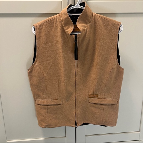 Powder River Outfitters Jackets & Blazers - POWDER RIVER OUTFITTERS Wool (80%) Tan Riding Vest w/ Adjustable Back Size Med